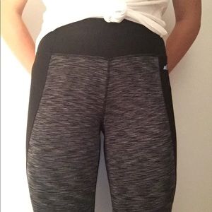 Avia Black and Grey Stretchy Leggings